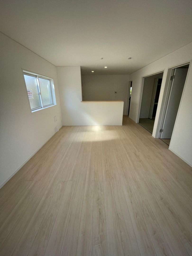 New 4LDK House in Nagasaki with Roof Terrace & Garden - Thumbnail 4