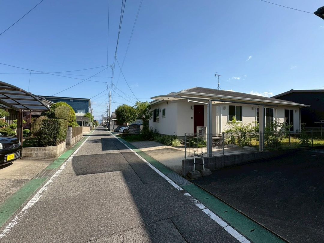 Sumitomo Forestry Single-Story House for Sale in Omura, Nagasaki - Thumbnail 4