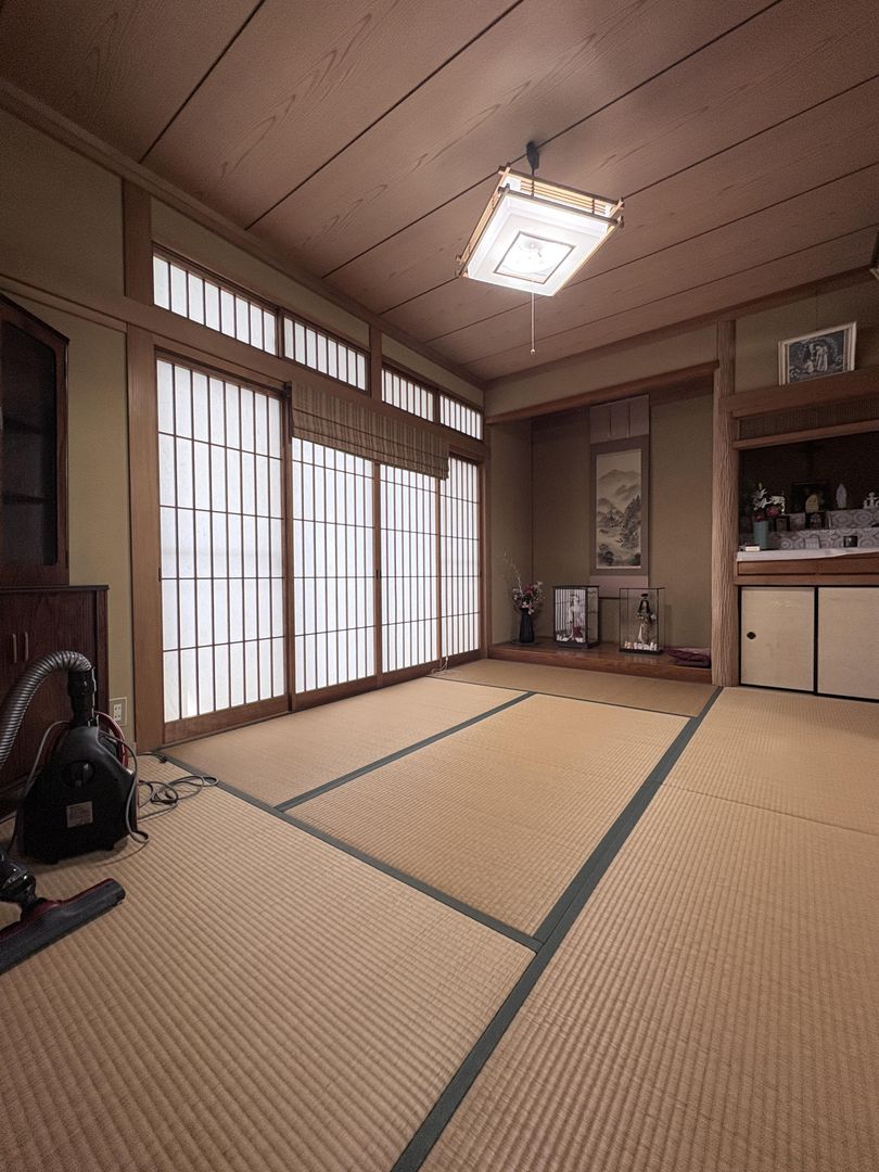 4LDK Single-Story House for Sale in Nagasaki City with Large Garden - Thumbnail 4