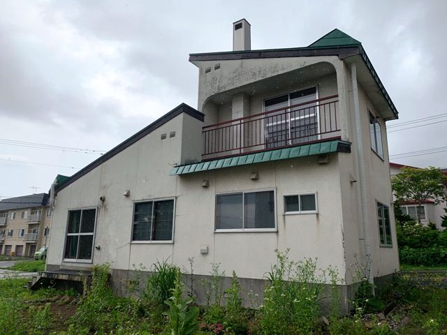 3LDK Corner House for Sale in Niseko Town, Hokkaido - Thumbnail 2