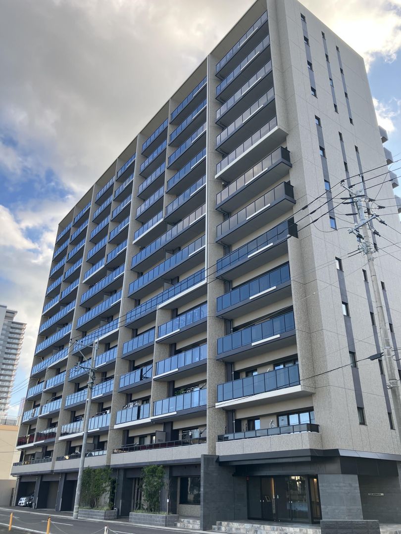 Leven Nagasaki ONE LUXE 1306 Apartment in Asahi-cho - Thumbnail 2