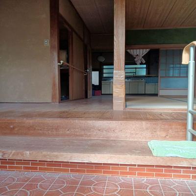 Spacious 5K House in Unzen City - Near Schools with Double Parking — Image 1, Unzen, Nagasaki