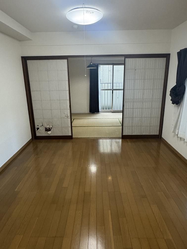 2DK Apartment in Nagasaki City's Maruyama-cho - Thumbnail 2