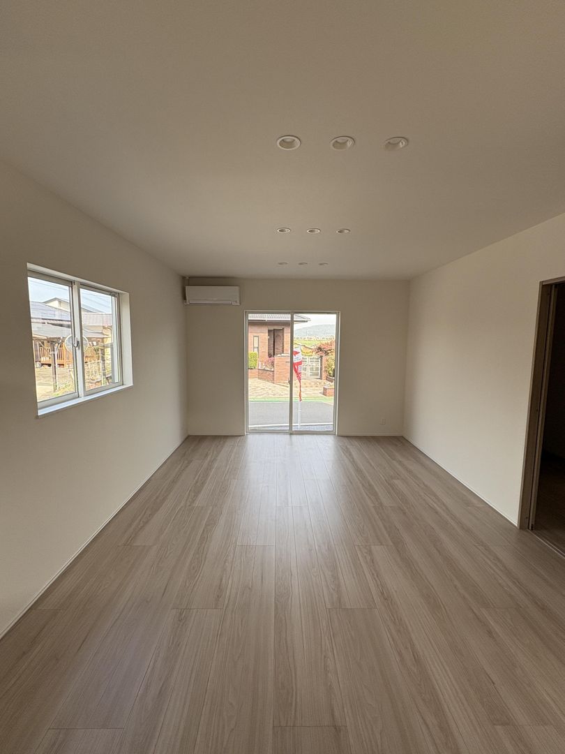 New 4SLDK All-Electric House for Sale in Isahaya, Nagasaki - Thumbnail 3