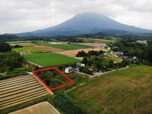 Niseko Land for Sale with Mount Yotei View | 2,100 sqm Plot - Thumbnail 2