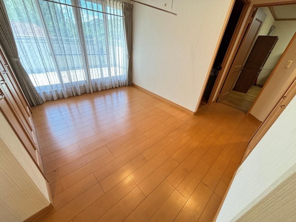 6SLDK House in Omura with 1688㎡ Land - Thumbnail 2