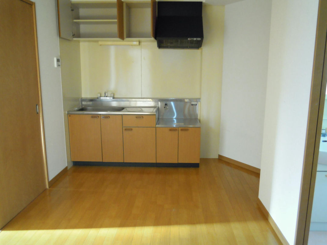 Amity II Apartment Building in Nagasaki - Investment Property - Thumbnail 4