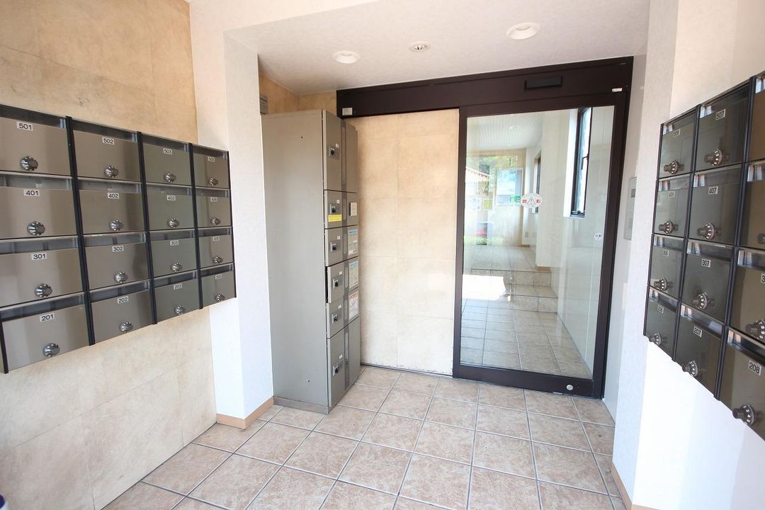 Atom 7 Multi-Unit Building for Sale in Sasebo, Nagasaki - Thumbnail 3
