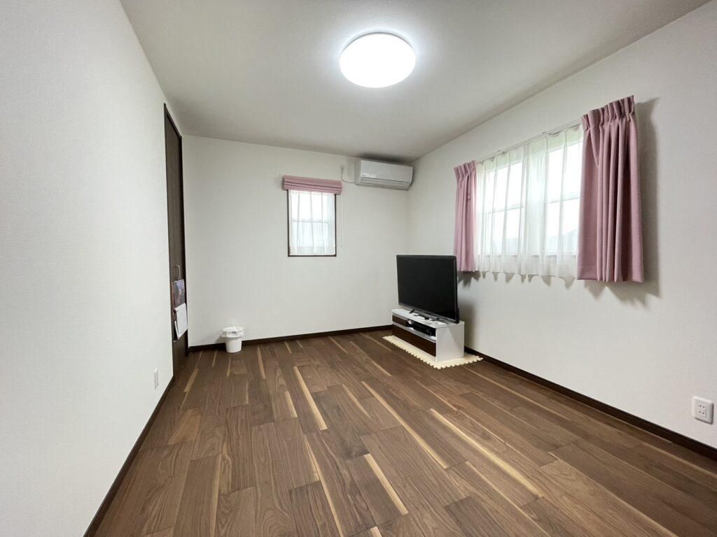 4LDK House with Solar Power in Omura, Nagasaki - Thumbnail 3