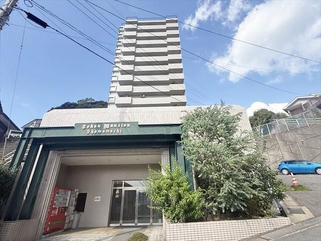 Tōkan Mansion Shōwa-chō 1405: 3LDK Apartment in Nagasaki - Thumbnail 2