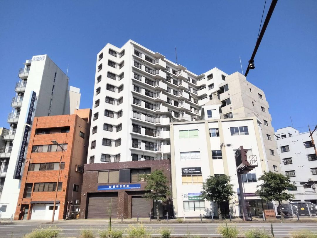Nagasaki Harbor View 3LDK Apartment in Dejima - Thumbnail 2