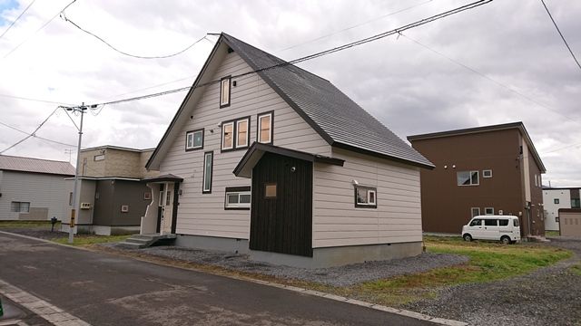 Renovated Two-Story House for Sale in Kutchan, Hokkaido - Thumbnail 2