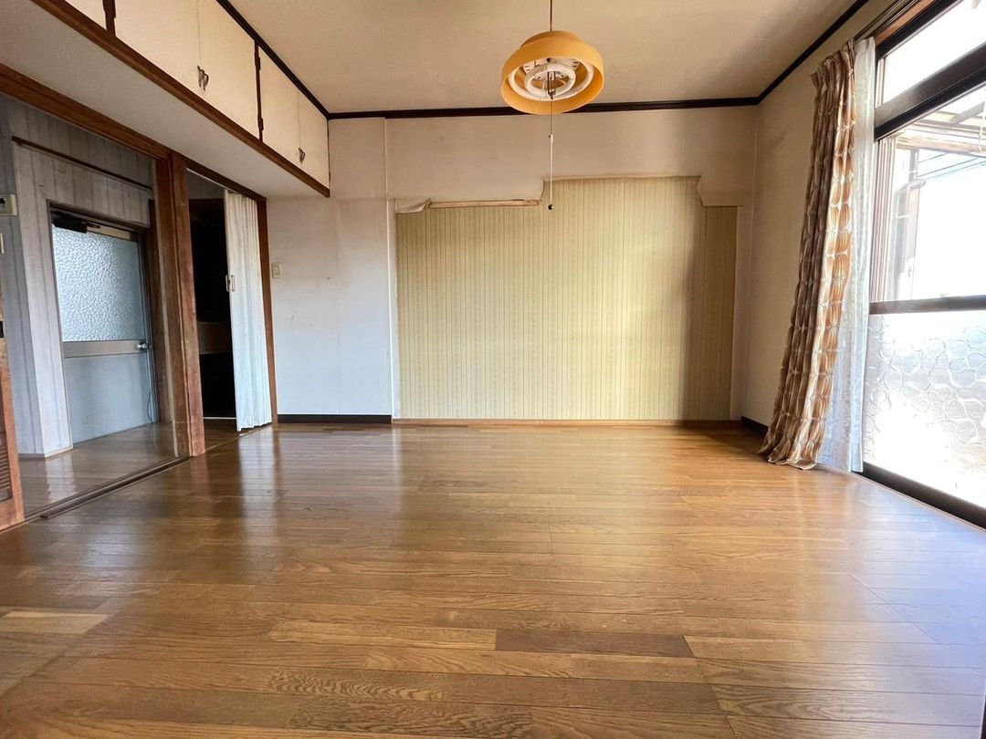 Spacious 6DK House on 365 sqm Lot in Omura, Nagasaki - Thumbnail 4