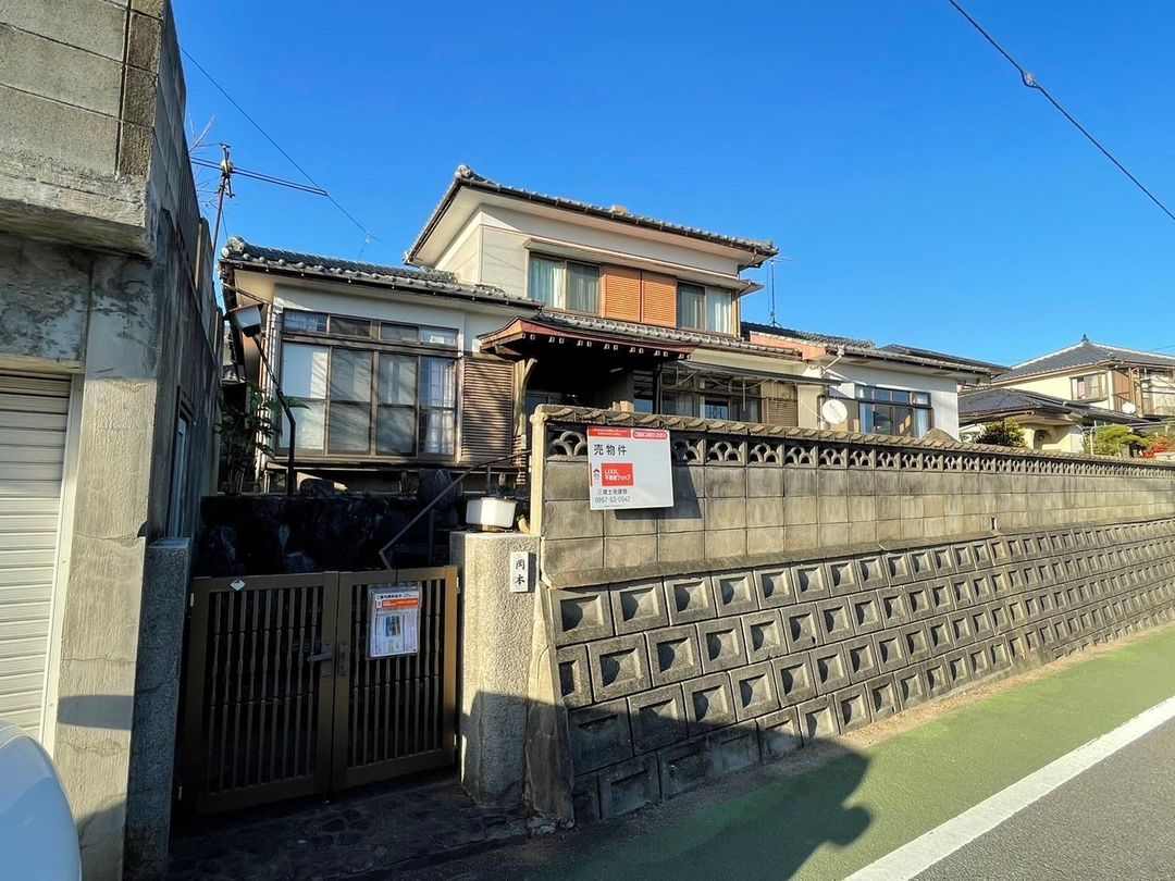 Spacious 6DK House on 365 sqm Lot in Omura, Nagasaki - Thumbnail 2