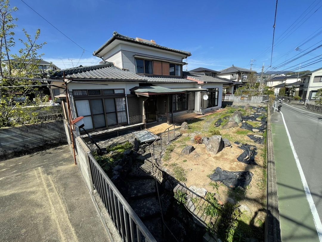 Spacious 6DK House on 365 sqm Lot in Omura, Nagasaki - Thumbnail 3