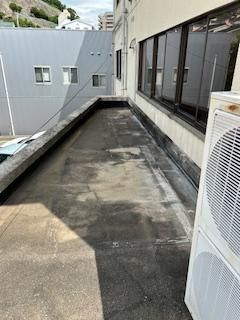 Spacious 3-Story RC Building for Sale in Nagasaki City - Thumbnail 4