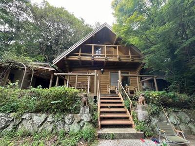 Forest Log Home in Minamishimabara - 2024sqm Land with Mountain Views — Image 1, Minamishimabara, Nagasaki