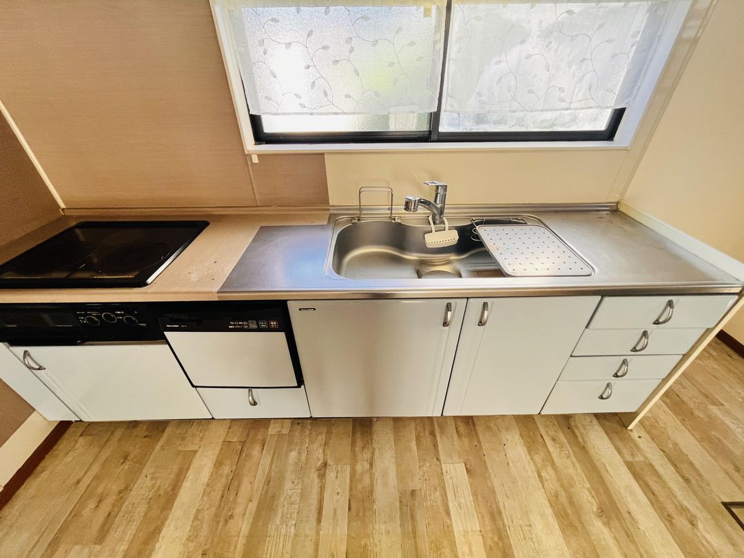 5LDK House for Sale in Shikomemae, Sasebo - Thumbnail 2