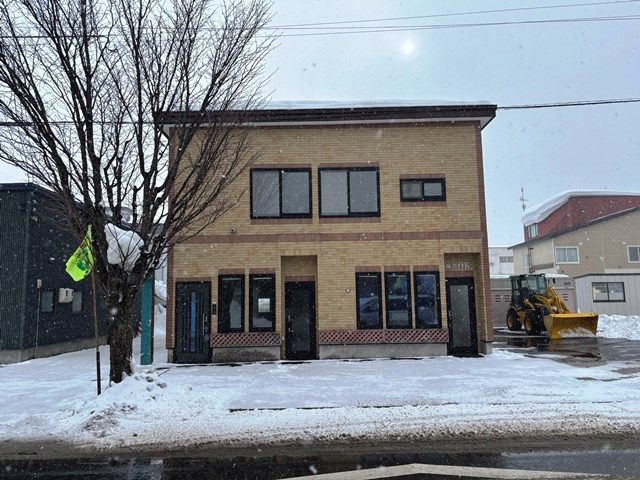 Kutchan Townhouse for Sale in Hokkaido Commercial Zone - Image 1
