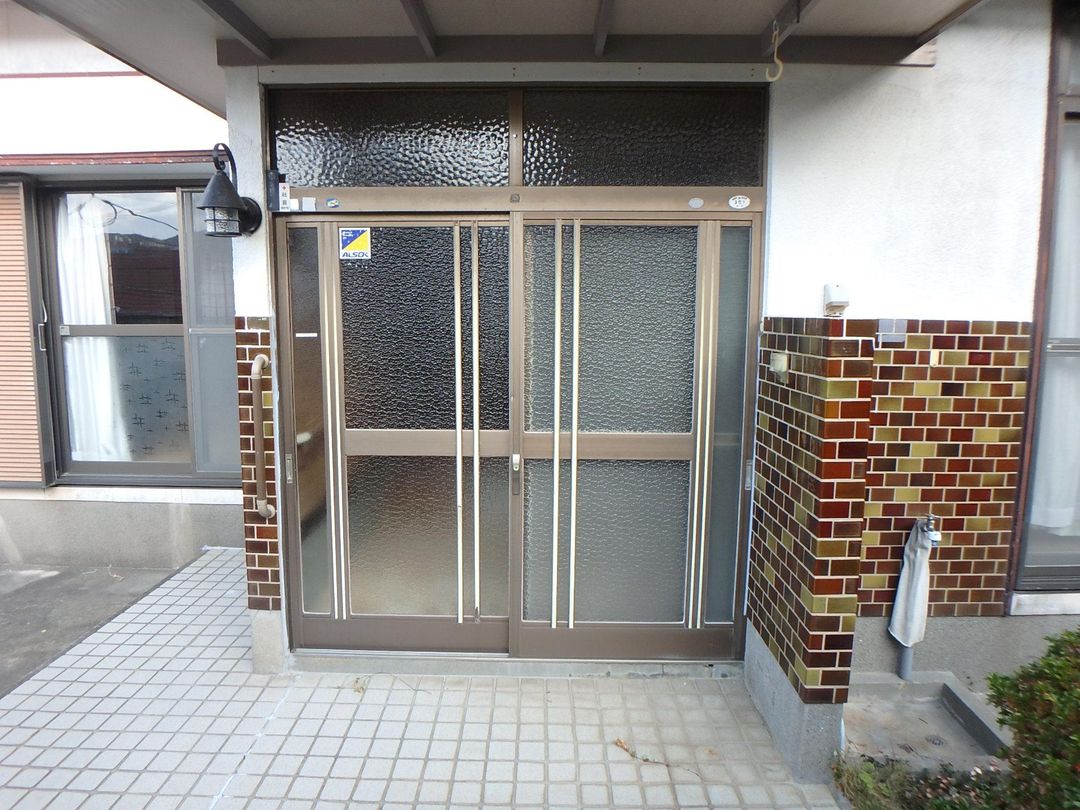 5DK Detached House for Sale in Quiet Nagasaki Neighborhood - Thumbnail 2