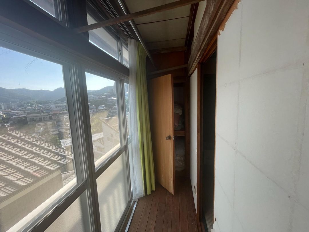 1958 4DK House on 362 sqm Land in Nagasaki's Aburagi-cho - Thumbnail 2