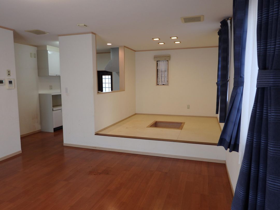 4LDK Solar-Powered House for Sale in Omura, Nagasaki - Thumbnail 4