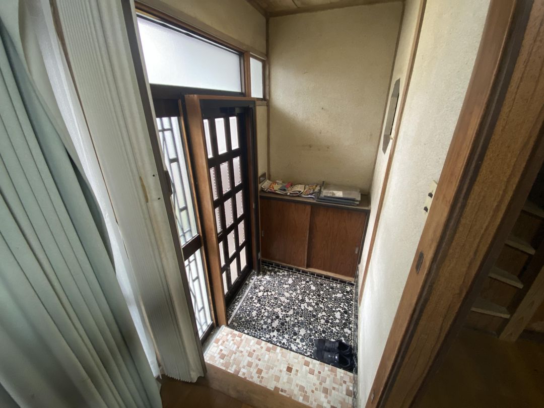 3DK Detached House for Sale in Nagasaki City, Shiroe-cho - Thumbnail 2