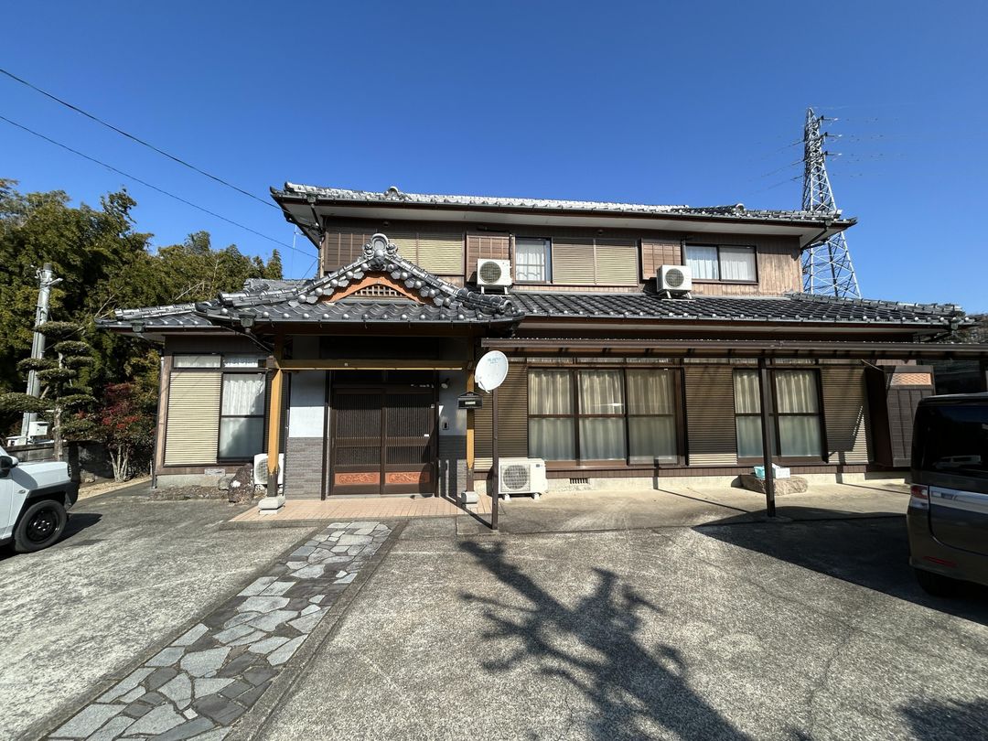 6LDK Used House for Sale in Aino Town, Unzen City, Nagasaki - Thumbnail 2