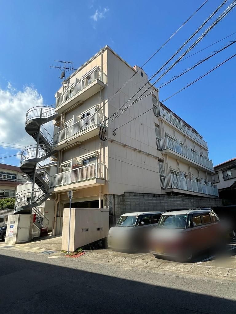 Queen Palace Hashiguchicho Apartment Building for Sale in Nagasaki - Thumbnail 2