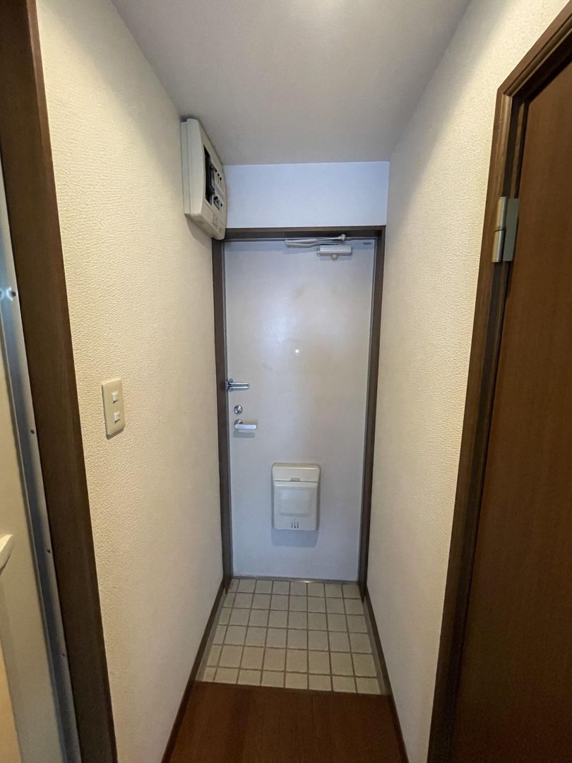 Queen Palace Hashiguchicho Apartment Building for Sale in Nagasaki - Thumbnail 4