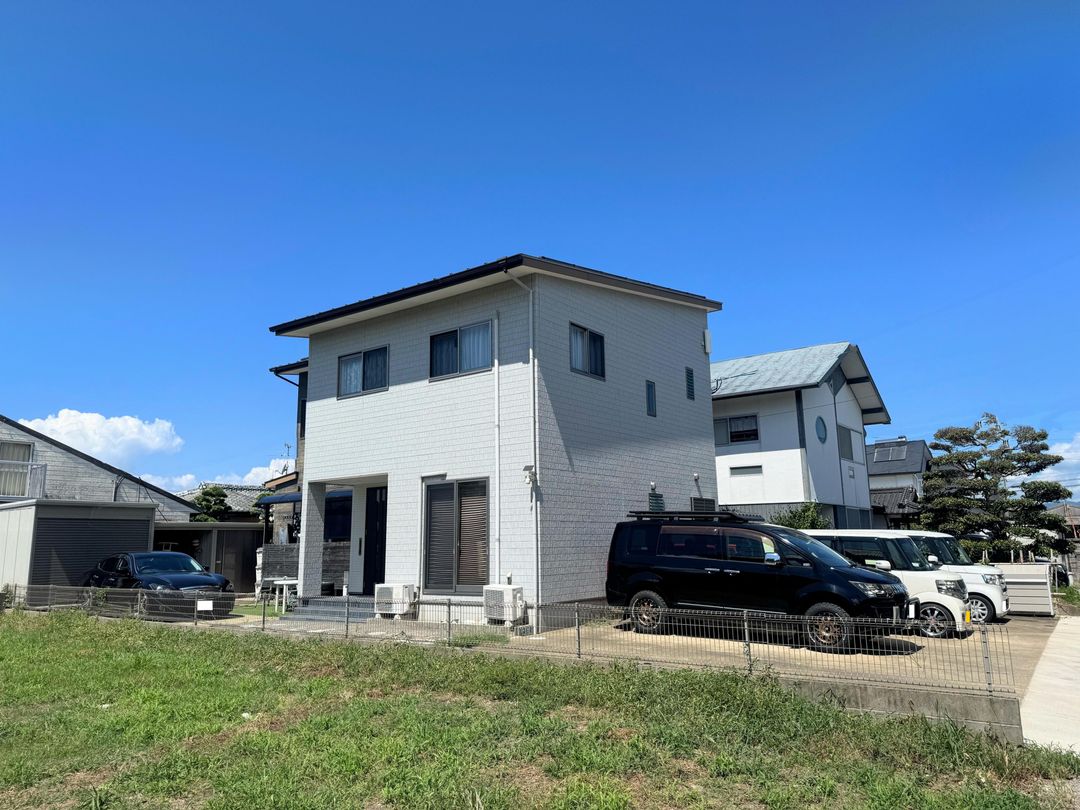4LDK All-Electric House with Solar in Omura, Nagasaki - Thumbnail 2