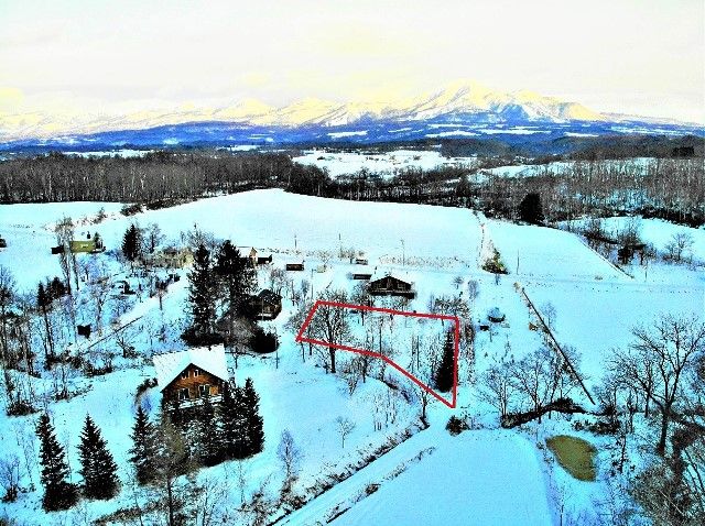 Land for Sale in Niseko with Panoramic Mountain Views - 748 sqm - Thumbnail 2