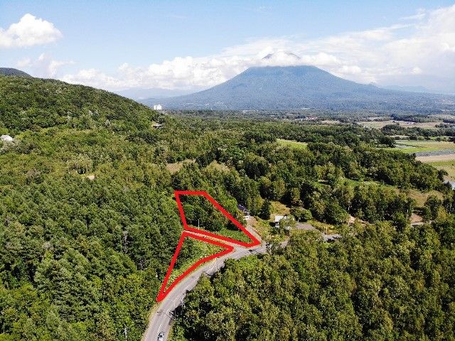 Land for Sale in Niseko - 3,112 sqm Plot Near Niseko Station - Thumbnail 3