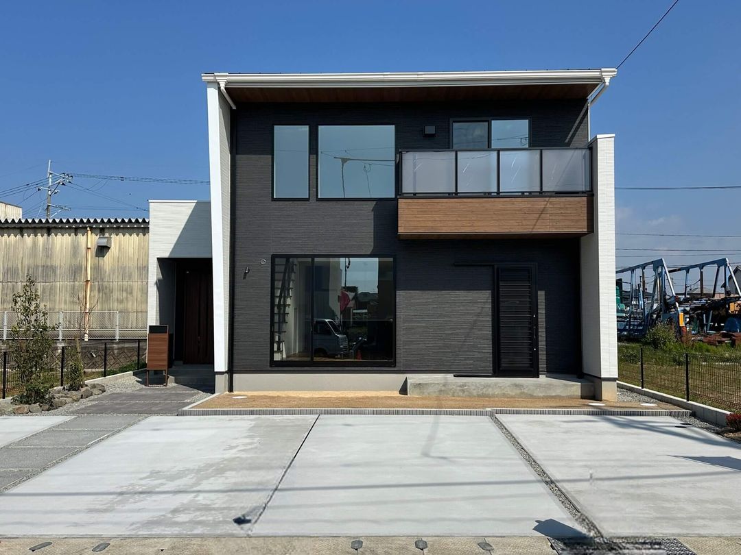New Build 3LDK House in Omura, Nagasaki with Solar Panels - Thumbnail 2
