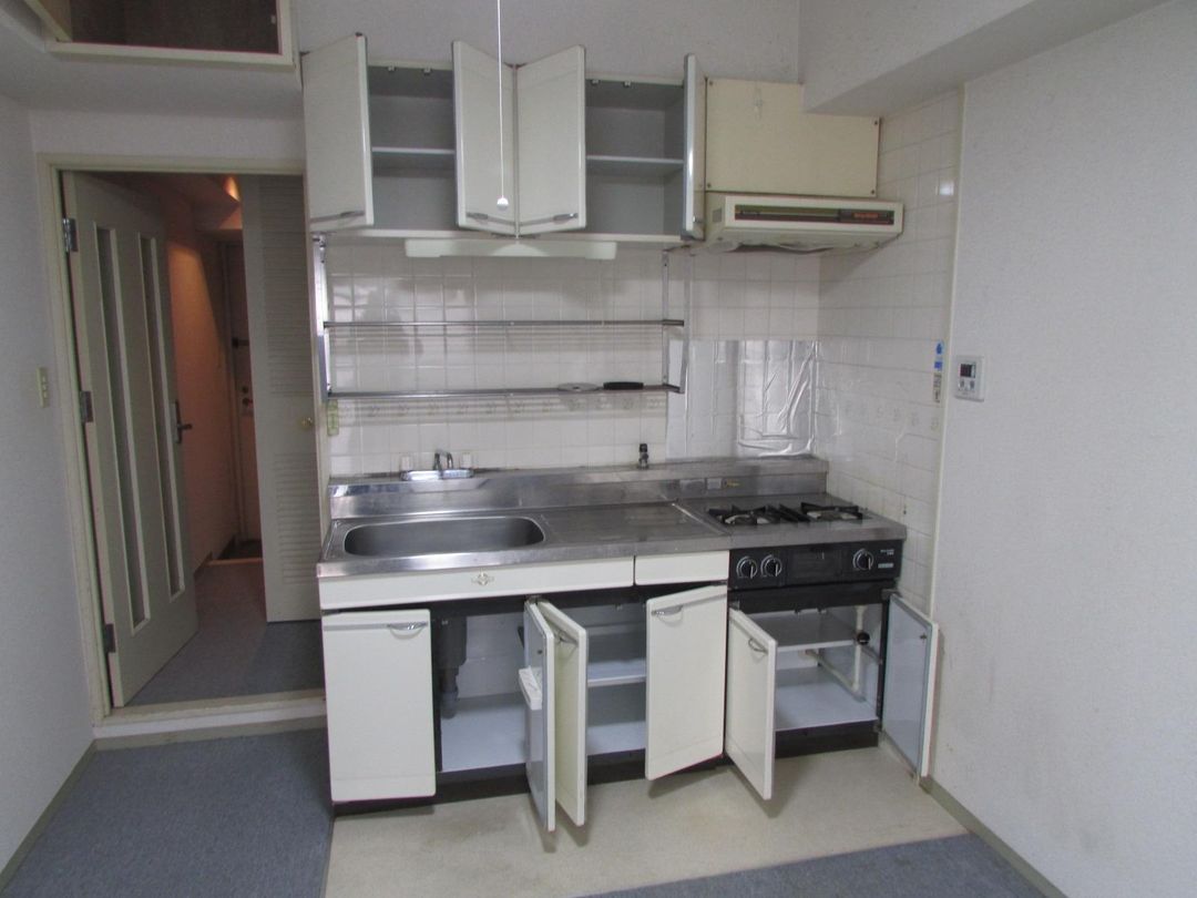 Tokan Mansion Yahatamachi Nagasaki Apartment for Sale - Thumbnail 2