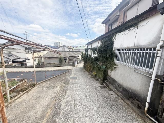 Land for Sale in Hayama, Nagasaki - 327.12 sqm Plot - Thumbnail 2