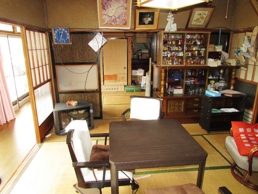 50-Year-Old 7DK House with Farmland in Nagano City - Thumbnail 3