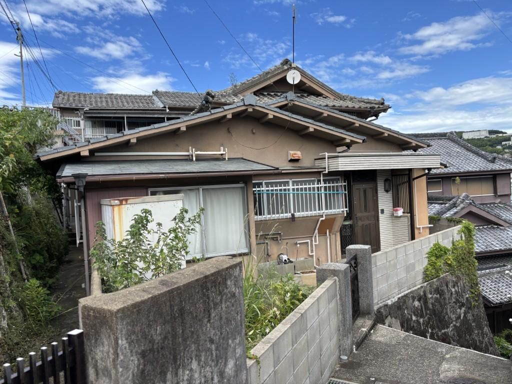 1955 Traditional House in Nagasaki with 314 sqm Land - Thumbnail 2