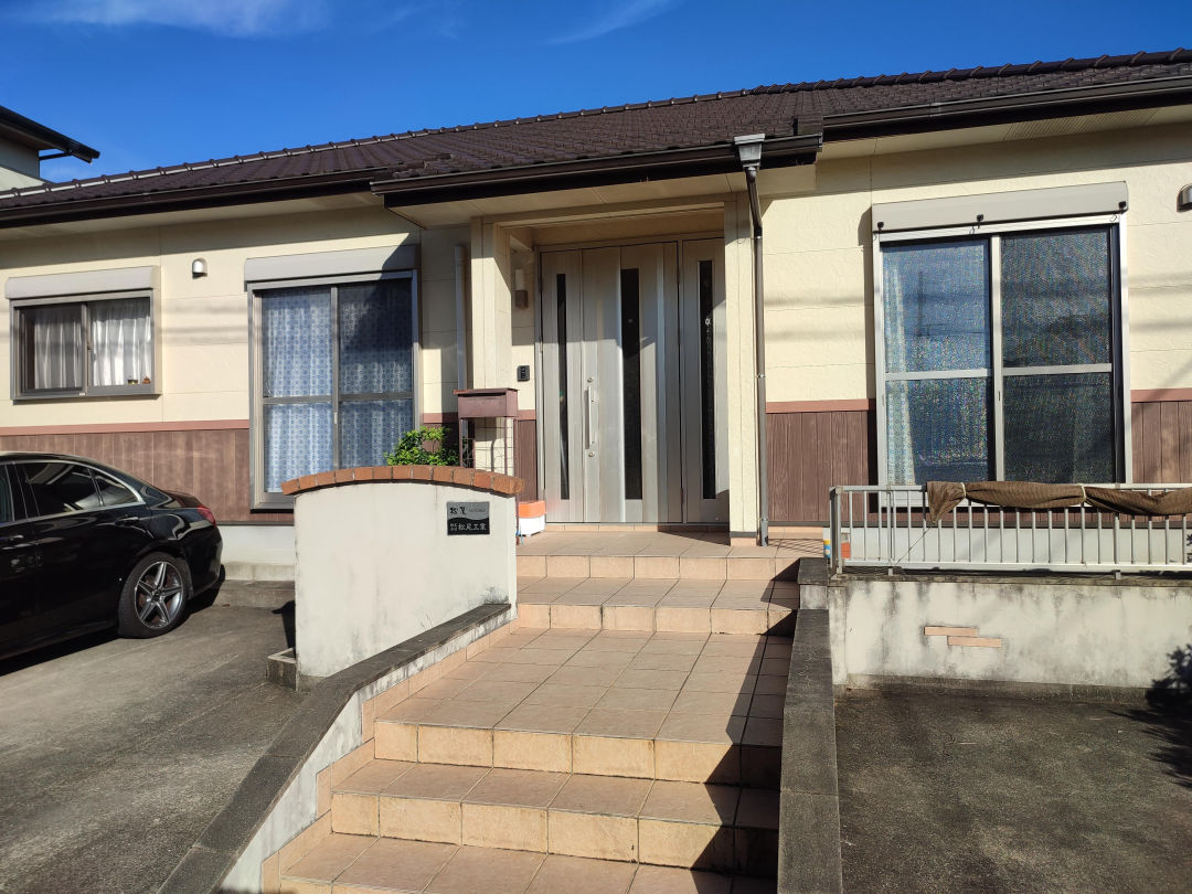 Charming 3LDK House in Nagasaki with Cherry Blossom Views - Thumbnail 2