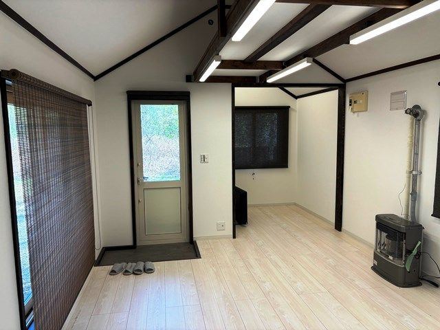 Pretty Garden House for Sale in Niseko with Garden Land - Thumbnail 4