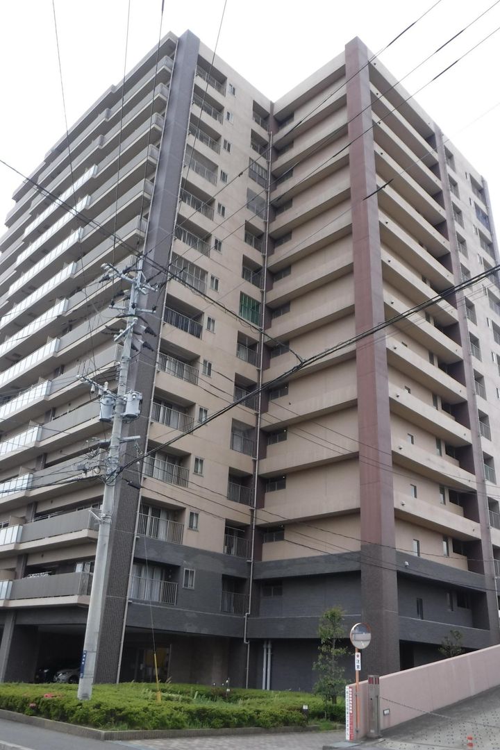 3LDK Apartment for Sale in Omura City, Nagasaki - Image 1