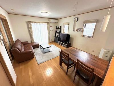Spacious 4LDK House in Nagayo with 3-Car Parking — Image 3, Nagayo, Nagasaki