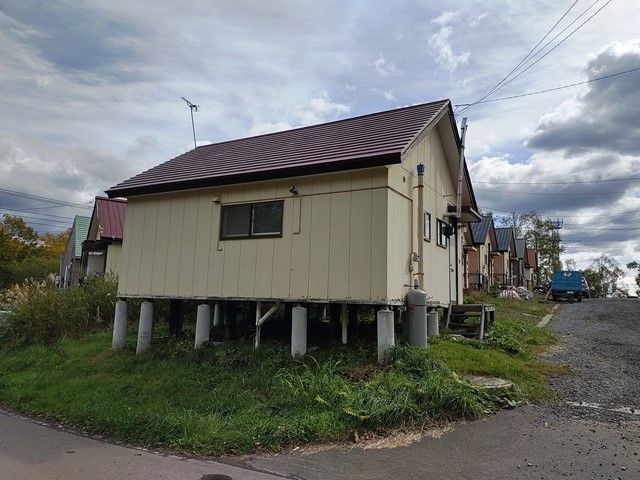 Corner House for Sale in Niseko's Crayon Village, Hokkaido - Thumbnail 2