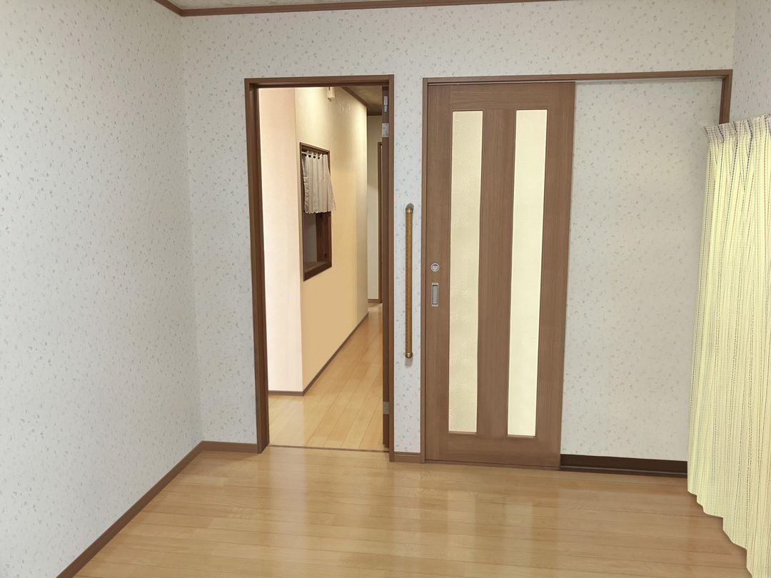 Renovated 3LDK Wooden House for Sale in Sasebo, Nagasaki - Thumbnail 2