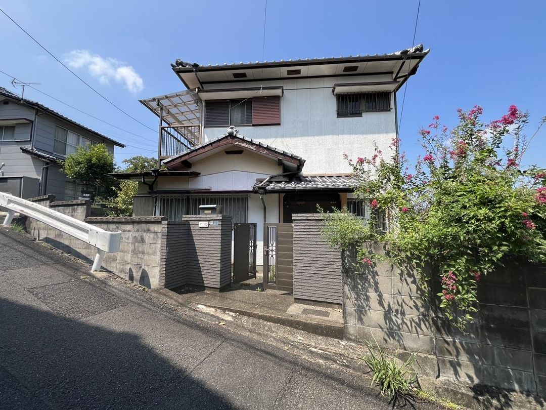 Used 6DK House in Sasebo, Nagasaki - 132.44 sqm - Thumbnail 2