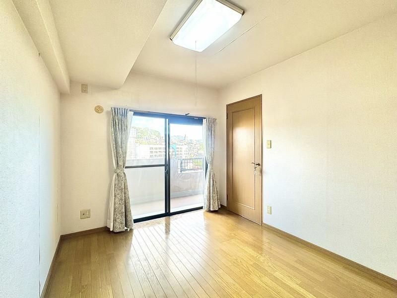 4LDK Apartment for Sale in Nagasaki's Iwaya District - Thumbnail 3