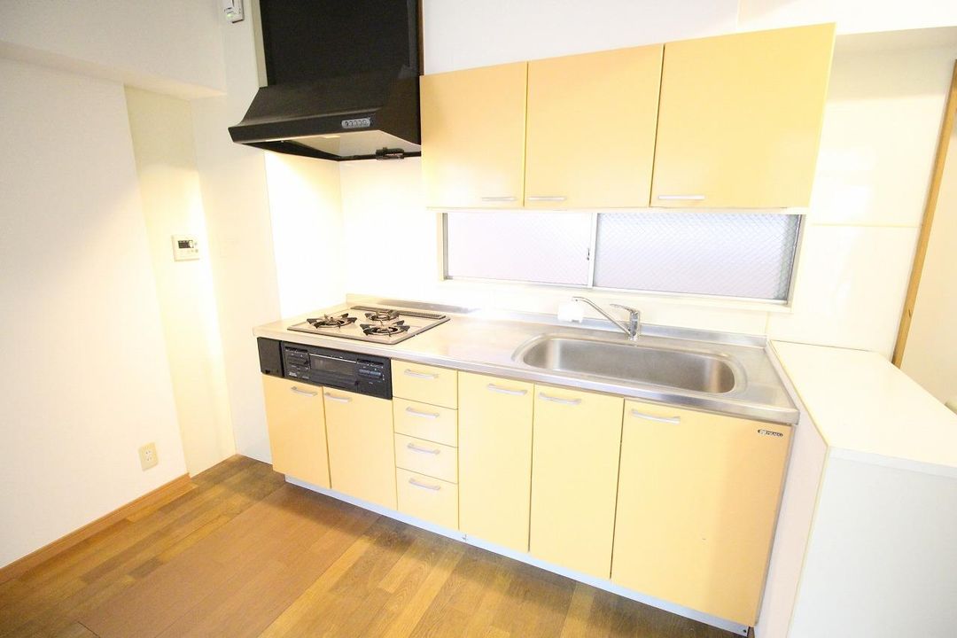 5-Story RC Apartment Building for Sale in Nagasaki City - Thumbnail 4
