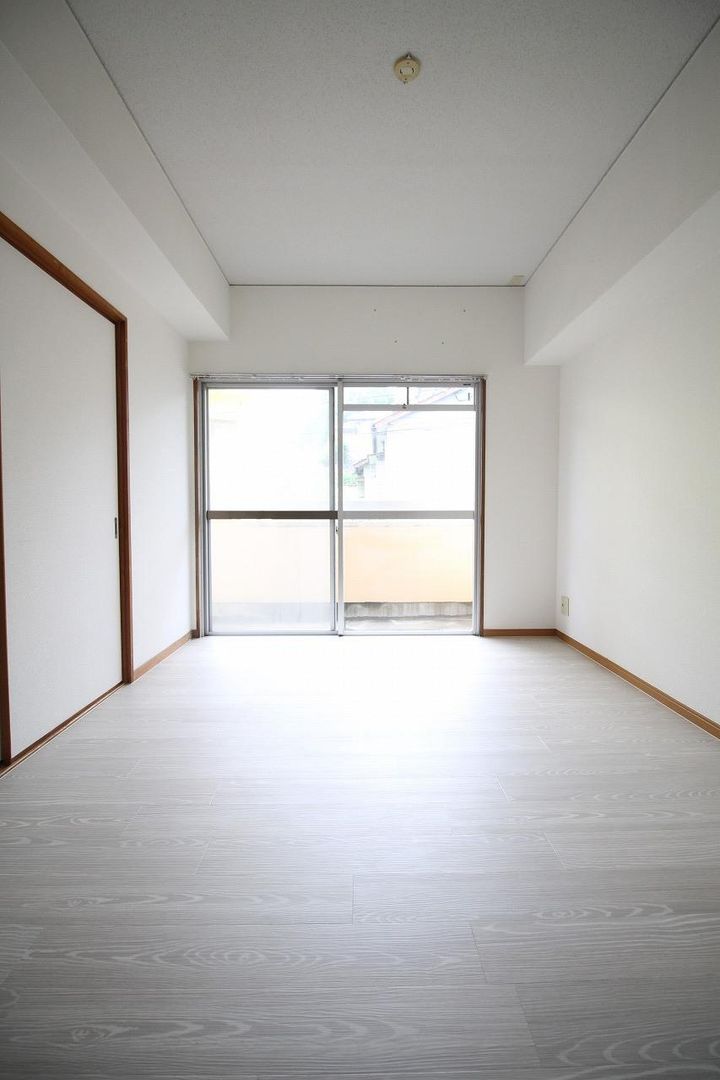 5-Story RC Apartment Building for Sale in Nagasaki City - Thumbnail 3