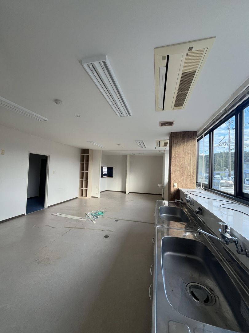 Office Property for Sale in Isahaya City, Nagasaki - 364.61 sqm - Thumbnail 4