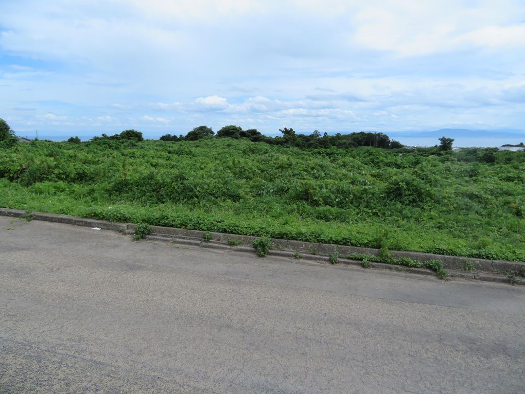 Spacious Land for Sale in Shimabara with Ariake Sea Views - Thumbnail 3